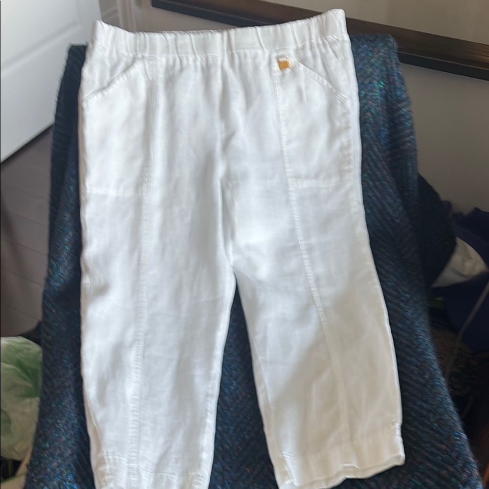 ELLEN TRACY LINEN CAPRIS